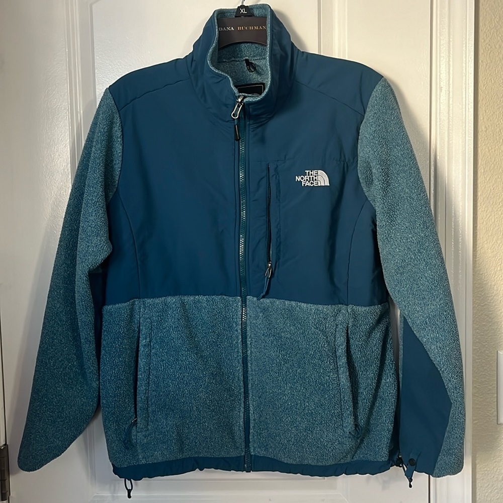 The North Face Large Women’s Teal Jacket